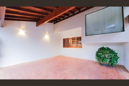 Casa de condomínio à venda com 250m², 3 quartos e 2 vagasGaragem