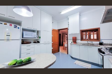 Casa de condomínio à venda com 250m², 3 quartos e 2 vagasCozinha