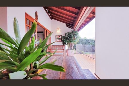 Casa de condomínio à venda com 250m², 3 quartos e 2 vagasÁrea gourmet