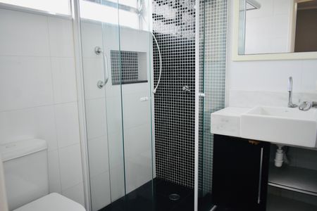 Apartamento à venda com 180m², 3 quartos e 1 vaga Apartamento à venda com 180m², 3 quartos e 1 vagaBanheiro da Suíte 1