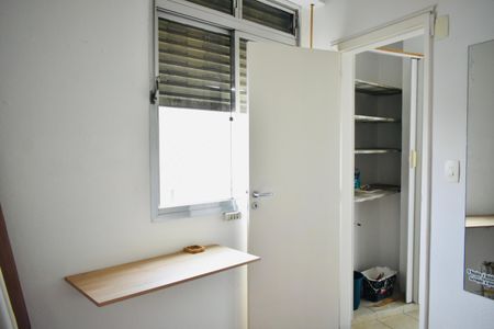 Apartamento à venda com 180m², 3 quartos e 1 vaga Apartamento à venda com 180m², 3 quartos e 1 vagaQuarto de Serviço