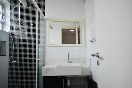 Apartamento à venda com 180m², 3 quartos e 1 vaga Apartamento à venda com 180m², 3 quartos e 1 vagaBanheiro da Suíte 1