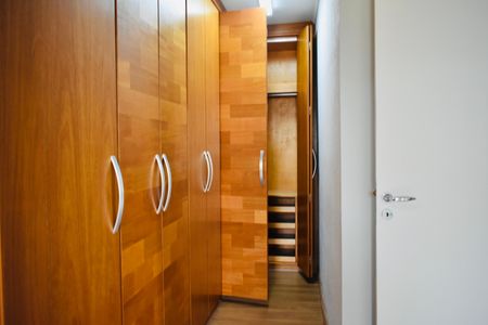 Apartamento à venda com 180m², 3 quartos e 1 vaga Apartamento à venda com 180m², 3 quartos e 1 vagaSuíte 2
