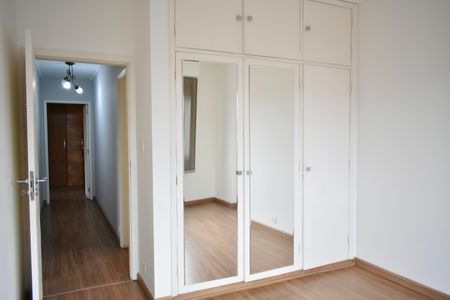 Apartamento à venda com 180m², 3 quartos e 1 vaga Apartamento à venda com 180m², 3 quartos e 1 vagaQuarto
