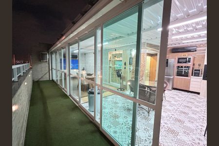 Apartamento à venda com 165m², 3 quartos e 2 vagasÁrea externa