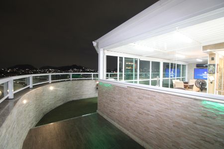 Apartamento à venda com 165m², 3 quartos e 2 vagasÁrea externa