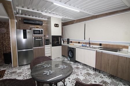 Apartamento à venda com 165m², 3 quartos e 2 vagasChurrasqueira