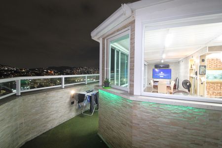 Apartamento à venda com 165m², 3 quartos e 2 vagasÁrea externa