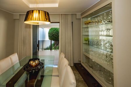 Casa à venda com 3 quartos, 435m² em Castelo, Belo Horizonte