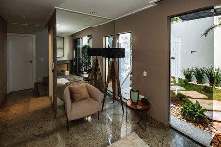 Casa à venda com 435m², 3 quartos e 3 vagasSala