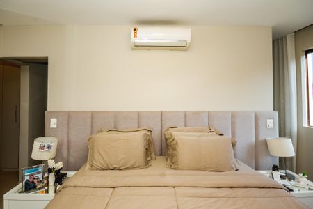 Casa à venda com 435m², 3 quartos e 3 vagasSuíte