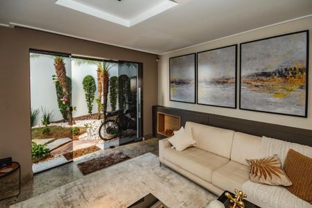 Casa à venda com 435m², 3 quartos e 3 vagasSala