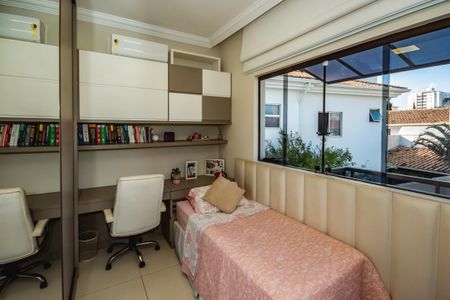 Casa à venda com 435m², 3 quartos e 3 vagasQuarto 2