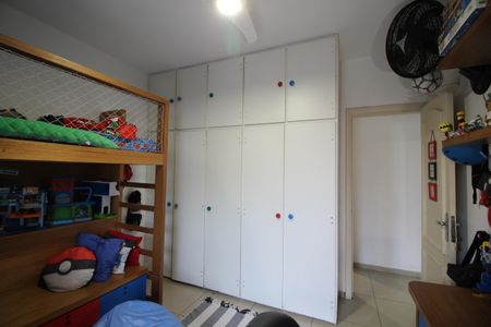 Apartamento à venda com 99m², 4 quartos e 1 vagaQuarto 2