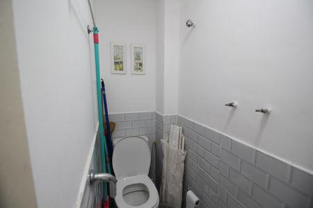 Apartamento à venda com 99m², 4 quartos e 1 vagaBanheiro de Serviço