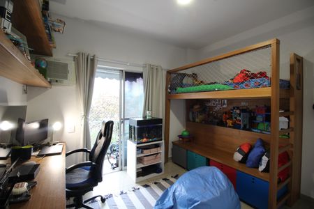 Apartamento à venda com 99m², 4 quartos e 1 vagaQuarto 2