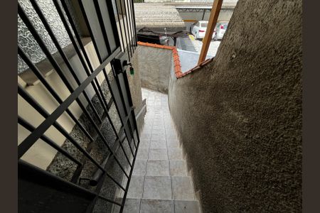 Casa à venda com 150m², 3 quartos e 1 vagaEscada