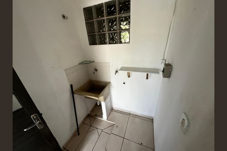 Casa à venda com 150m², 3 quartos e 1 vagaLavanderia