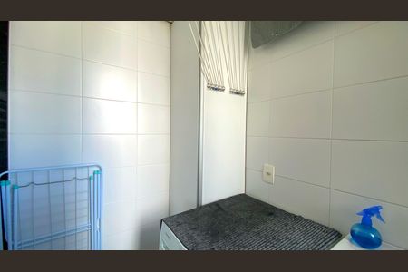 Apartamento à venda com 88m², 3 quartos e 2 vagas Apartamento à venda com 88m², 3 quartos e 2 vagasÁrea de Serviço