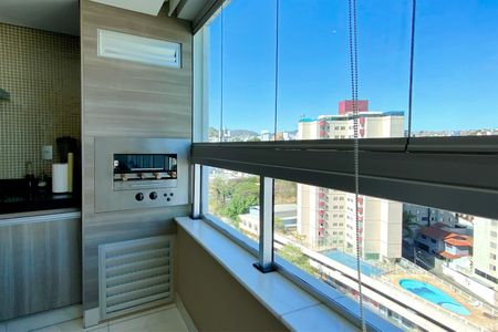 Apartamento à venda com 88m², 3 quartos e 2 vagas Apartamento à venda com 88m², 3 quartos e 2 vagasVaranda gourmet
