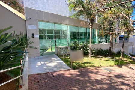 Apartamento à venda com 88m², 3 quartos e 2 vagas Apartamento à venda com 88m², 3 quartos e 2 vagasFachada