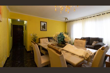 Apartamento à venda com 74m², 2 quartos e 1 vaga Apartamento à venda com 74m², 2 quartos e 1 vagaSala