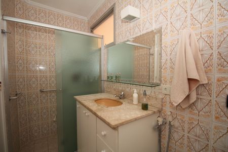 Apartamento à venda com 64m², 2 quartos e sem vagaBanheiro