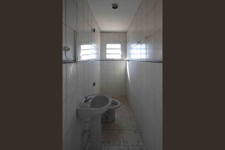 Casa para alugar com 42m², 2 quartos e sem vaga Casa para alugar com 42m², 2 quartos e sem vagaBanheiro