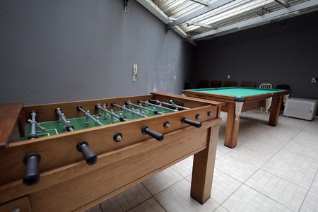 Casa à venda com 278m², 4 quartos e 6 vagas Casa à venda com 278m², 4 quartos e 6 vagasÁrea comum