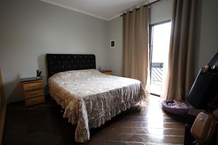 Casa à venda com 278m², 4 quartos e 6 vagas Casa à venda com 278m², 4 quartos e 6 vagasSuíte 1