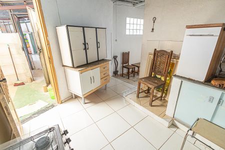 Casa à venda com 250m², 4 quartos e 2 vagas Casa à venda com 250m², 4 quartos e 2 vagasCozinha