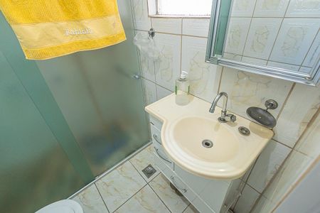 Casa à venda com 250m², 4 quartos e 2 vagas Casa à venda com 250m², 4 quartos e 2 vagasBanheiro