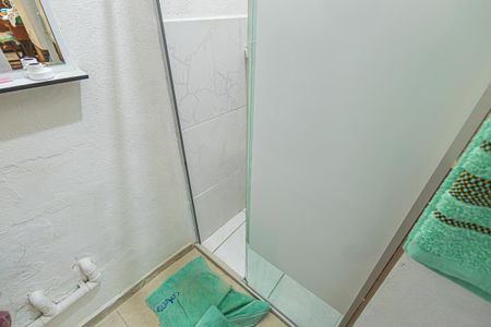 Casa à venda com 250m², 4 quartos e 2 vagas Casa à venda com 250m², 4 quartos e 2 vagasBanheiro da Suíte