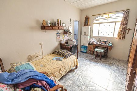 Casa à venda com 250m², 4 quartos e 2 vagas Casa à venda com 250m², 4 quartos e 2 vagasSuíte