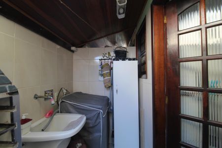 Casa de condomínio à venda com 50m², 2 quartos e 1 vagaÁrea de serviço