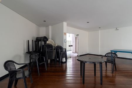 Apartamento para alugar com 115m², 3 quartos e 1 vaga Apartamento para alugar com 115m², 3 quartos e 1 vagaÁrea Comum - Salão de Festas