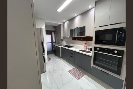 Apartamento à venda com 112m², 3 quartos e 2 vagas Apartamento à venda com 112m², 3 quartos e 2 vagasCozinha