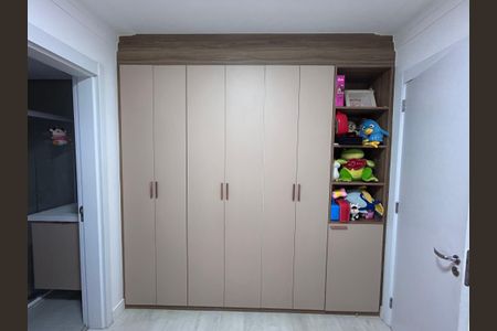 Apartamento à venda com 112m², 3 quartos e 2 vagas Apartamento à venda com 112m², 3 quartos e 2 vagasQuarto Suíte 2