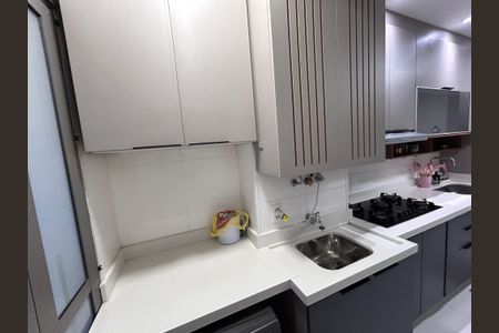 Apartamento à venda com 112m², 3 quartos e 2 vagas Apartamento à venda com 112m², 3 quartos e 2 vagasÁrea de Serviço