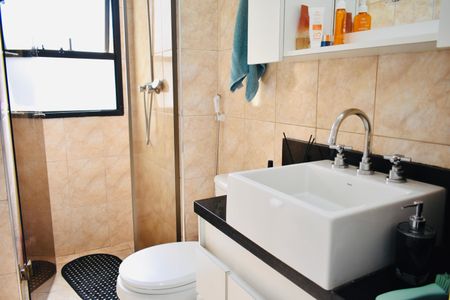 Apartamento à venda com 60m², 2 quartos e 1 vaga Apartamento à venda com 60m², 2 quartos e 1 vagaBanheiro