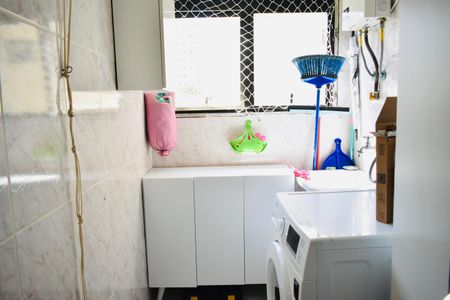 Apartamento à venda com 60m², 2 quartos e 1 vaga Apartamento à venda com 60m², 2 quartos e 1 vagaÁrea de Serviço