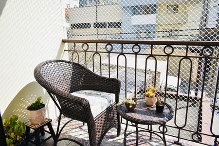 Apartamento à venda com 60m², 2 quartos e 1 vaga Apartamento à venda com 60m², 2 quartos e 1 vagaSacada