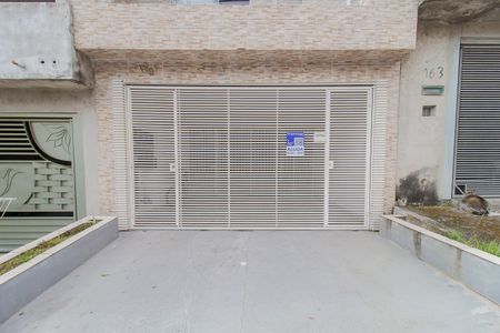 Casa para alugar com 125m², 2 quartos e 2 vagas Casa para alugar com 125m², 2 quartos e 2 vagasFachada