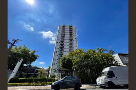 Apartamento à venda com 63m², 2 quartos e 1 vaga Apartamento à venda com 63m², 2 quartos e 1 vagaFachada