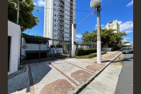 Apartamento à venda com 63m², 2 quartos e 1 vaga Apartamento à venda com 63m², 2 quartos e 1 vagaFachada