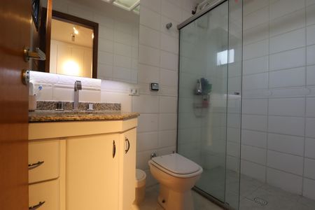 Apartamento à venda com 96m², 3 quartos e 3 vagasBanheiro Suíte