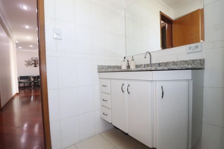 Apartamento à venda com 96m², 3 quartos e 3 vagasBanheiro Social