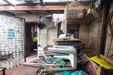 Casa à venda com 200m², 2 quartos e 3 vagas Casa à venda com 200m², 2 quartos e 3 vagasQuarto de serviço