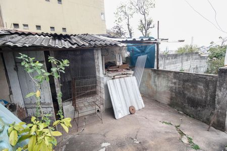 Casa à venda com 200m², 2 quartos e 3 vagas Casa à venda com 200m², 2 quartos e 3 vagasQuintal