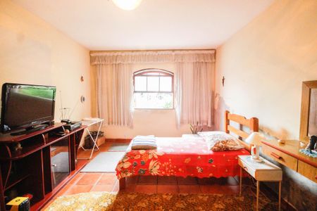 Casa à venda com 200m², 2 quartos e 3 vagas Casa à venda com 200m², 2 quartos e 3 vagasQuarto 1